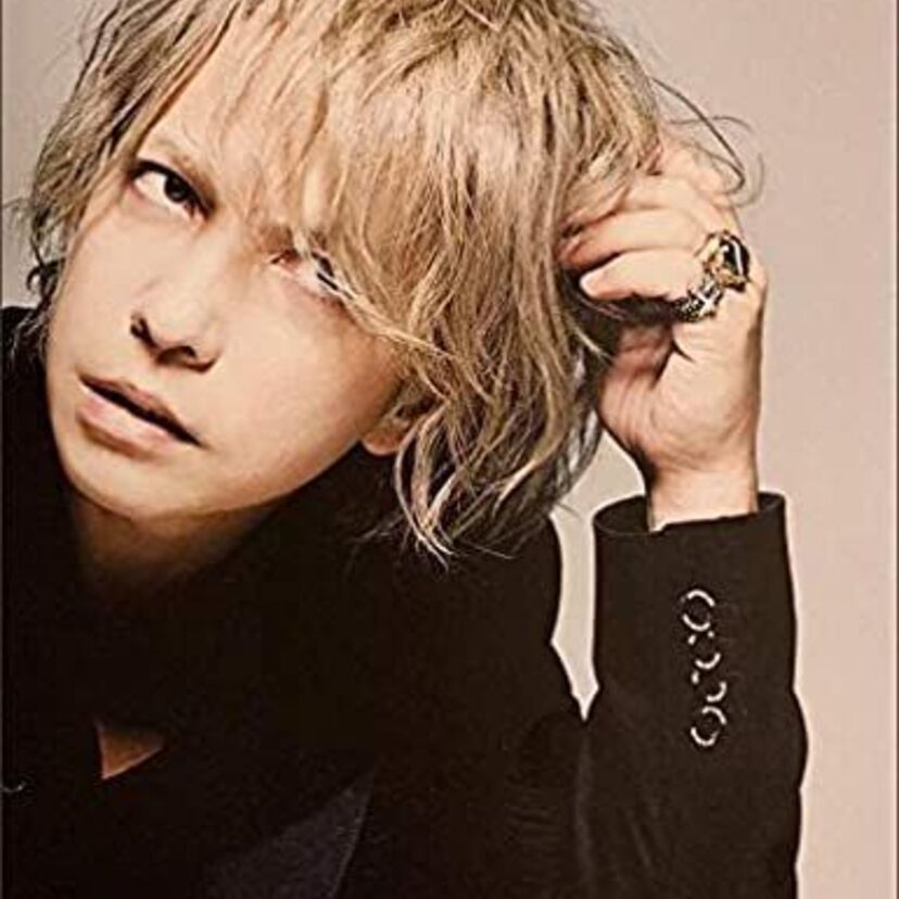 まさかのアラフィフ⁉︎年齢を聞いて驚くカッコ良すぎる男性アーティストまとめ