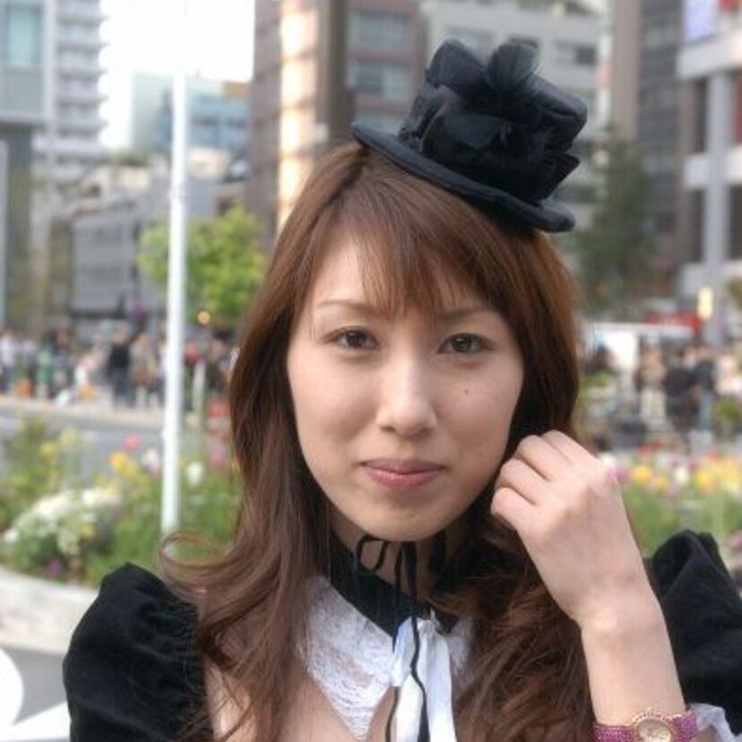 元「カントリー娘」初代リーダーだった『小林梓』がゴスロリ歌手に・・・！！