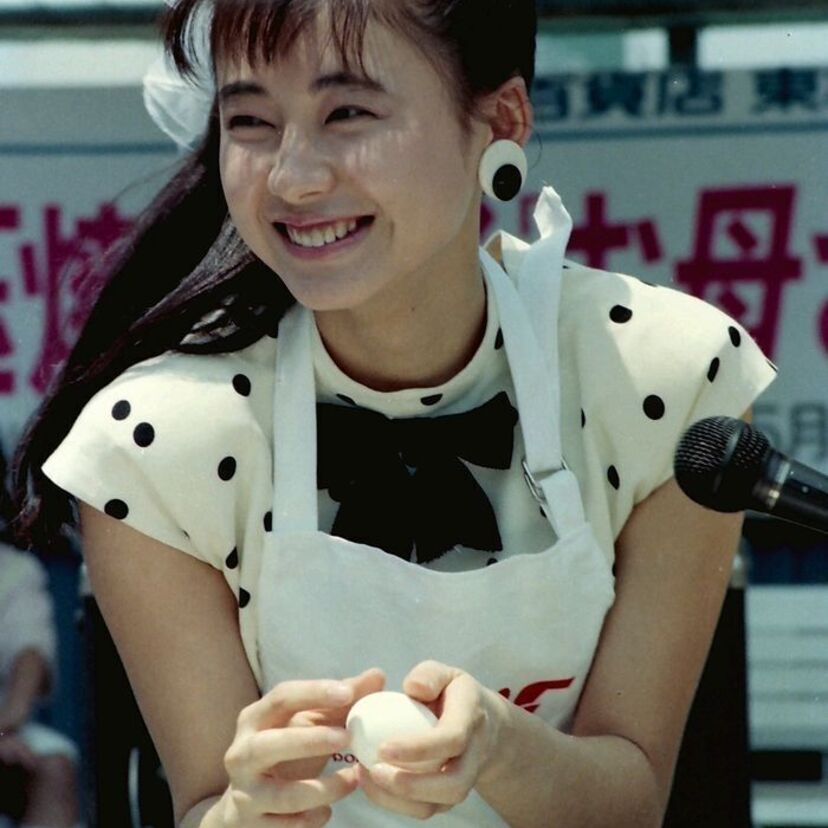 交通事故で顔面に20か所以上ガラス片が刺さる重傷を負った女優『岡寛恵』その後！！
