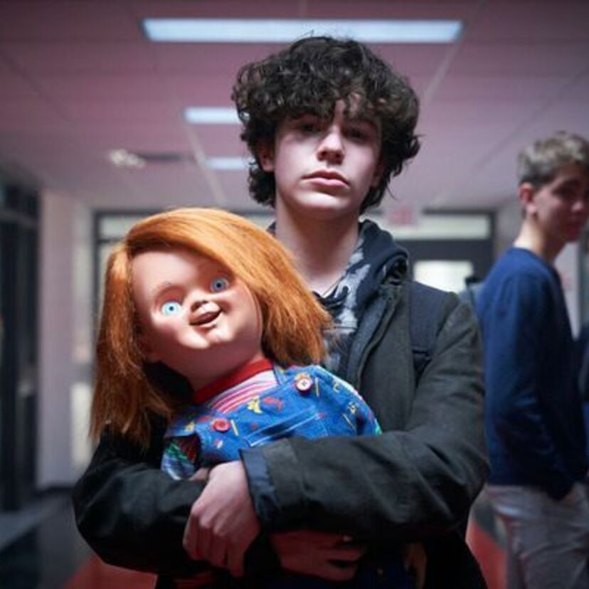 ホラー映画「チャイルド・プレイ」のドラマ版『チャッキー』の最新予告編が公開！チャッキーとティファニーのフィギュアも登場！