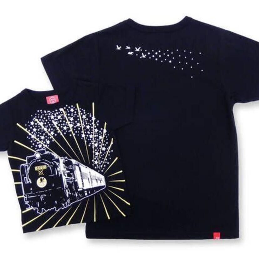 JR西日本が保有し運行している臨時快速列車「SLやまぐち号」をデザインしたTシャツが登場！