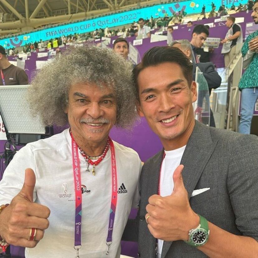 サッカー元日本代表の槙野智章（35）が“金髪のライオン丸”バルデラマ（61）らとの2ショットを披露！！