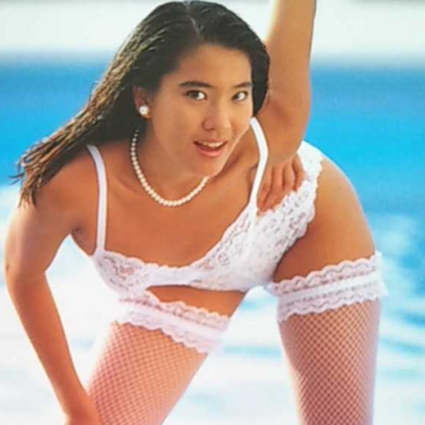 どーしたんだろ？「美脚」に高額の保険をかけていた人気モデルの『あいざわかおり』！！