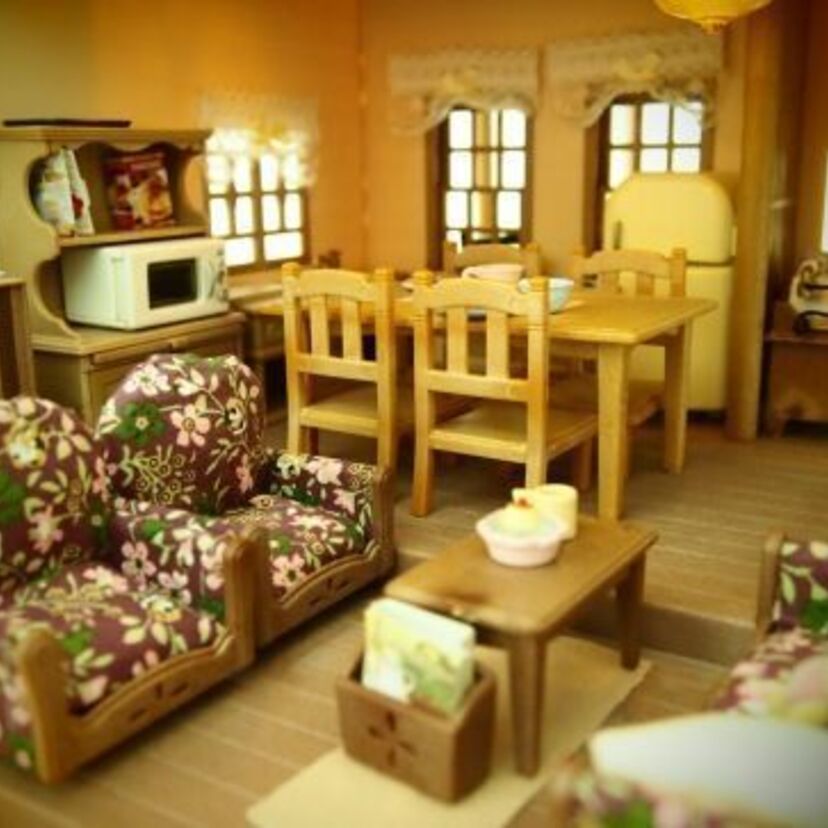 【シルバニアファミリー】おままごとの定番おもちゃでは終わらない！女の子のツボをついた家具のディテールが秀逸！