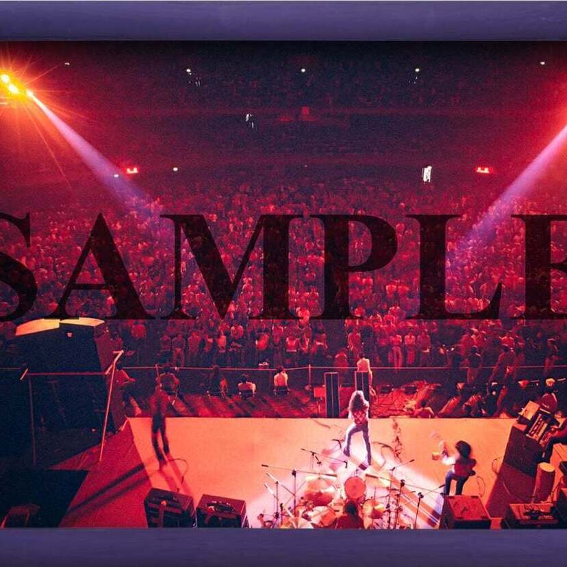 ディープ・パープルによる1972年武道館公演！写真家・内藤忠行が撮影した未公開写真が日本先行販売！！