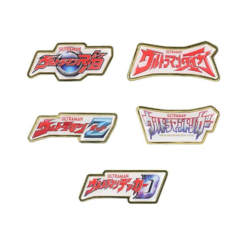 「ウルトラマンワールドM78 オンライン」限定で、歴代の「ニュージェネレーションウルトラマン」作品のタイトルロゴをコレクションできるピンズセットを予約受付中！