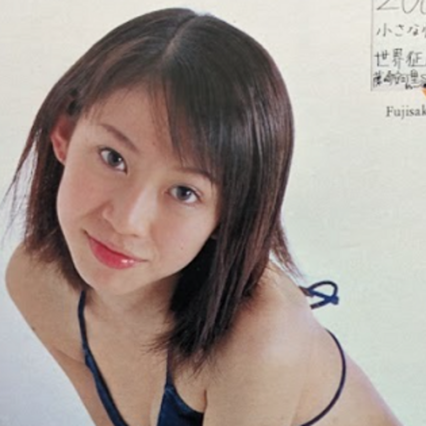 第10回全国女子高生制服コレクション準グランプリ受賞した『藤崎安可里』引退からの・・・。
