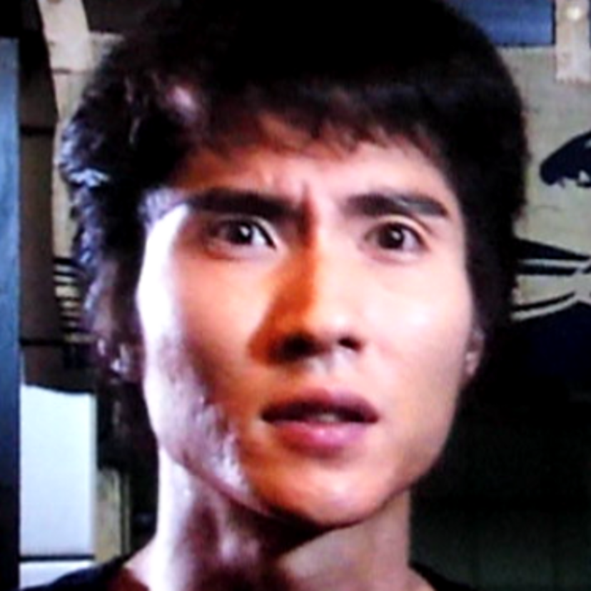 「仮面ライダー龍騎」で仲村創/オルタナティブ役を演じた『水野純一』現在は引退し〇〇と言う！！