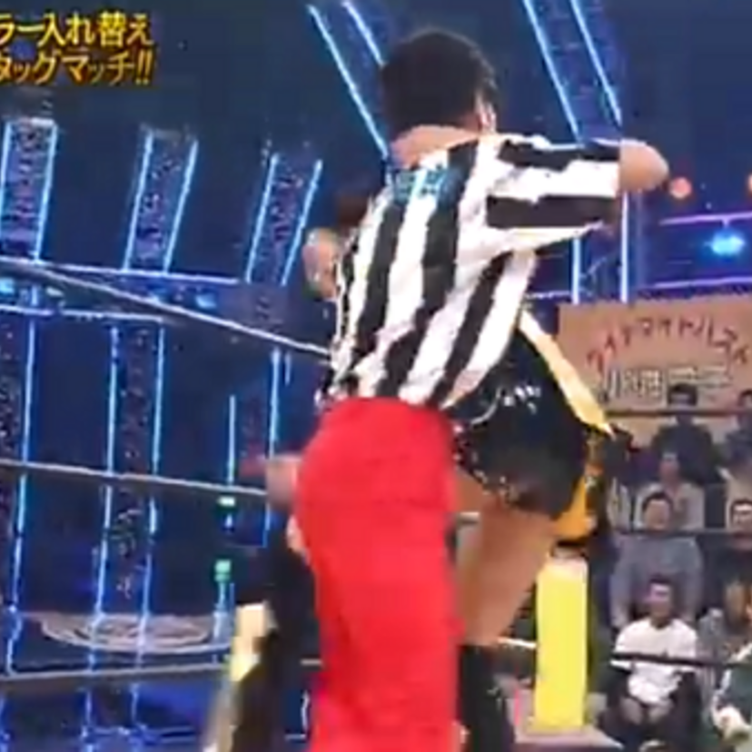 「めちゃ日本女子プロレス」では15歳で悪徳レフェリー・岡村四郎を投げ飛ばした『小野愛』！！