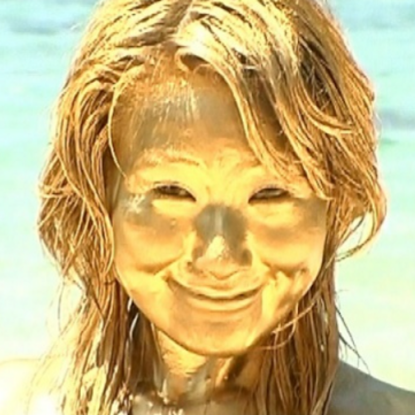 キャッチコピーは「日本一ゴールドが似合う女」タレント・女優として活躍していた『黄金咲ちひろ』!!