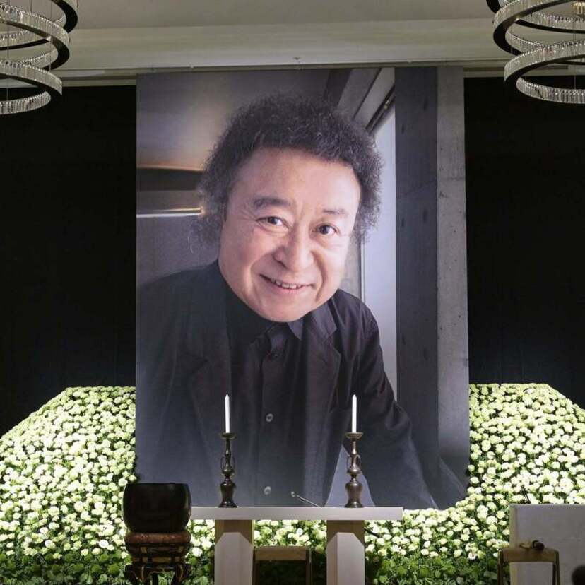 篠山紀信さん誕生日の12月3日に「偲ぶ会」が開催。野田秀樹、市川團十郎、コシノジュンコ、水沢アキらが篠山さんを語る！！