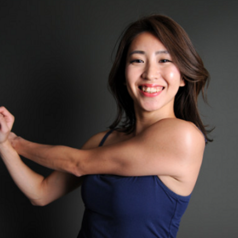 「筋肉番付」では男性がリタイアする中、トラック引きを成功させたマッスル美女『三田真央』！！