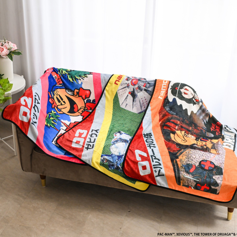 「パックマン」「ゼビウス」などナムコット名作がブランケットに！ファミコン外箱を再現した「クラシックゲームブランケット」登場