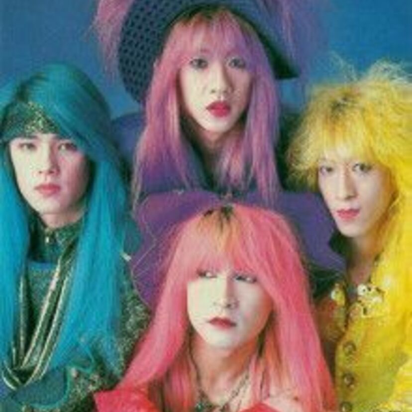 カラフルヘアーが目をひいた！イカ天出身バンドＡＵＲＡ