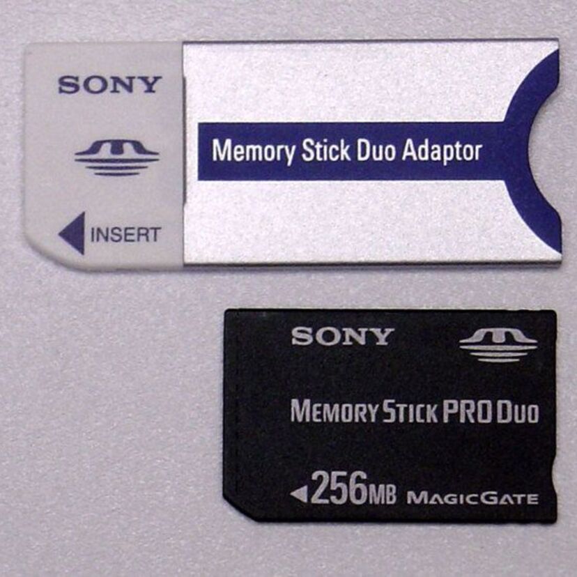 【あの頃の商品・新製品を振り返る】1996～2000年に登場した商品や新製品、すでに過去のものとなった製品から今なお販売されている商品までを振り返る。