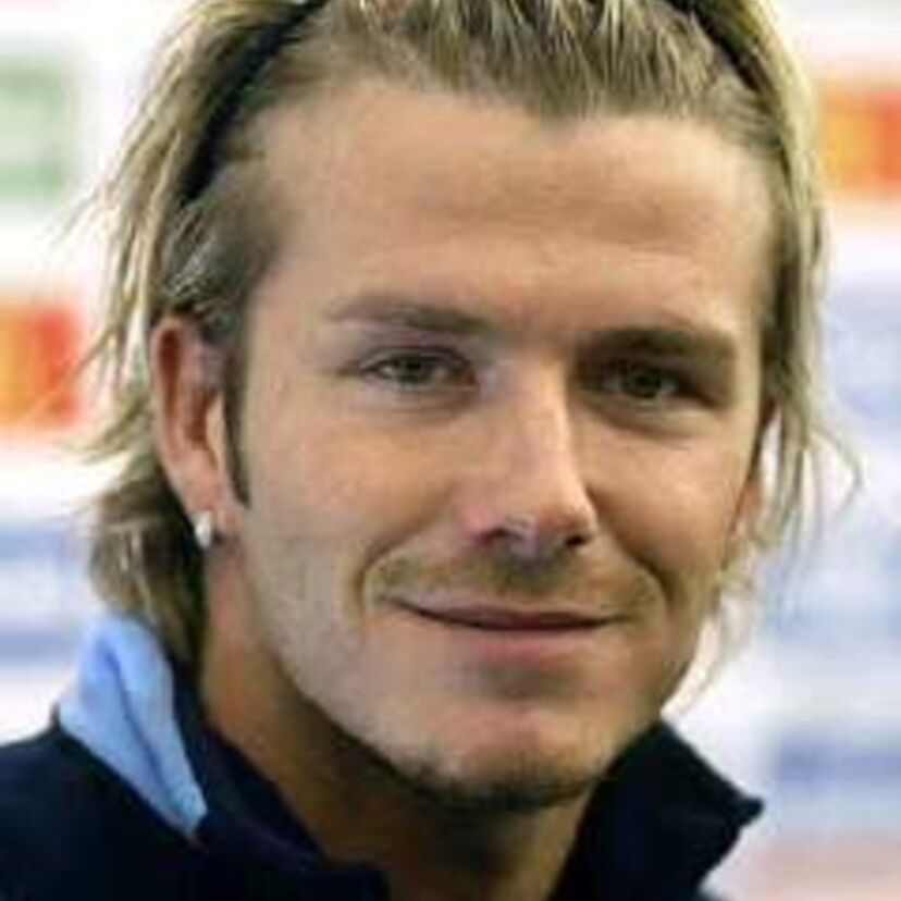 【サッカー列伝】デビッド・ベッカムの貴公子っぷりとあの懐かしい髪型を特集します！