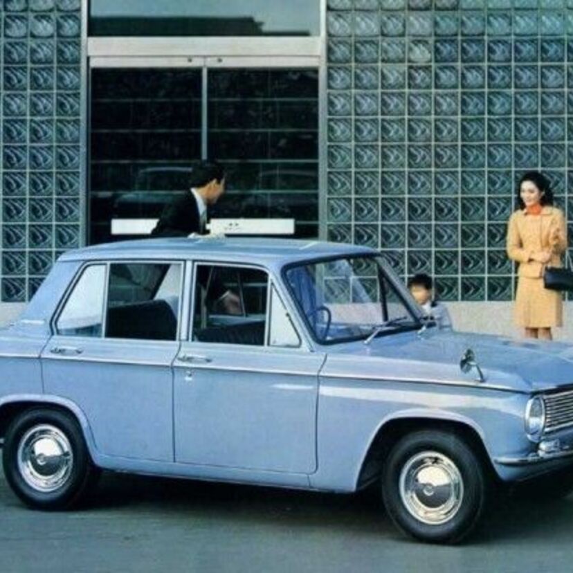 ポスターやパンフレットの広告で振り返る昔の【車やバイク】