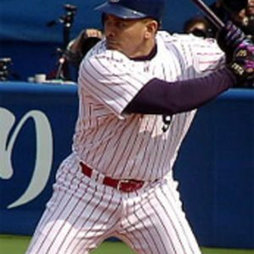 【ロベルト・ペタジーニ選手】ゴジラ松井に打ち勝った「最強助っ人」の一人