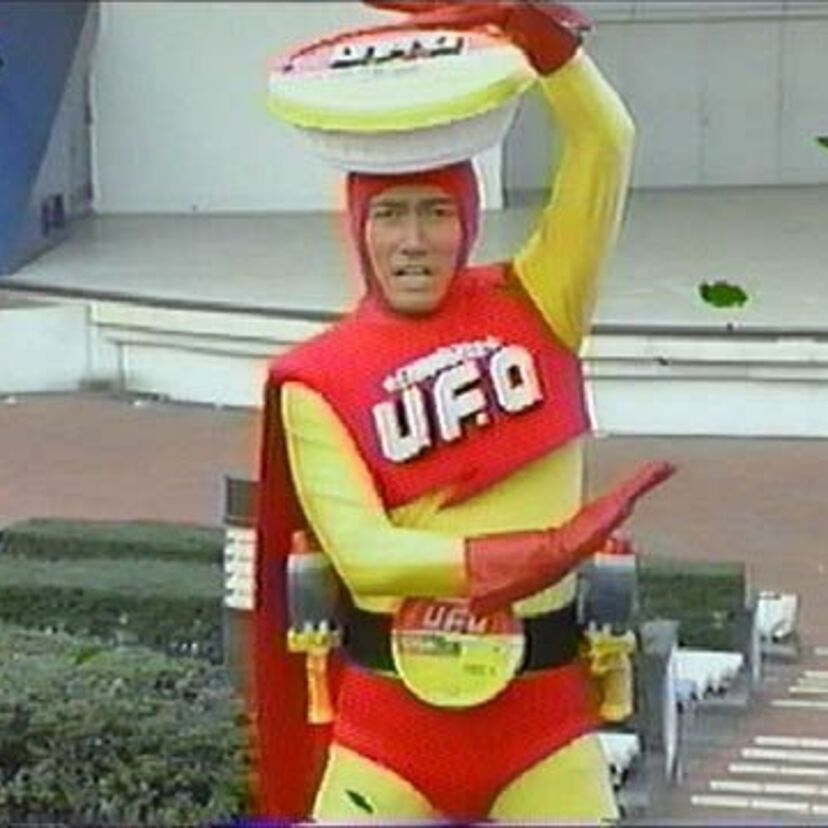 【UFO仮面ヤキソバン】究極のソース顔!マイケル富岡演じるヤキソバンは日清食品「日清焼そばU.F.O.」CMキャラクターの域を飛び出して行きました‼