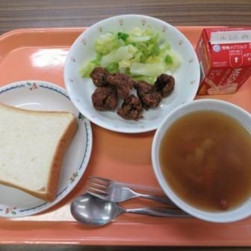 給食の献立に【クジラ】はありましたか？