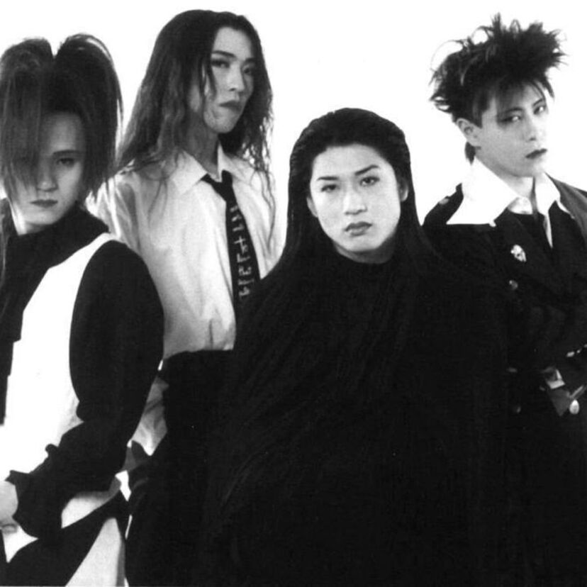 抜群の美声を持つボーカルにデジタルサウンドが爽快に響くヴィジュアル系ロックバンド『MASCHERA（マスケラ）』