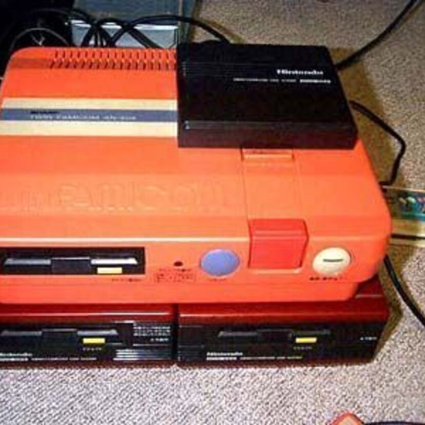 こんなゲーム機、ハードウェアあったあった。高額すぎてあまり売れなかった機種。