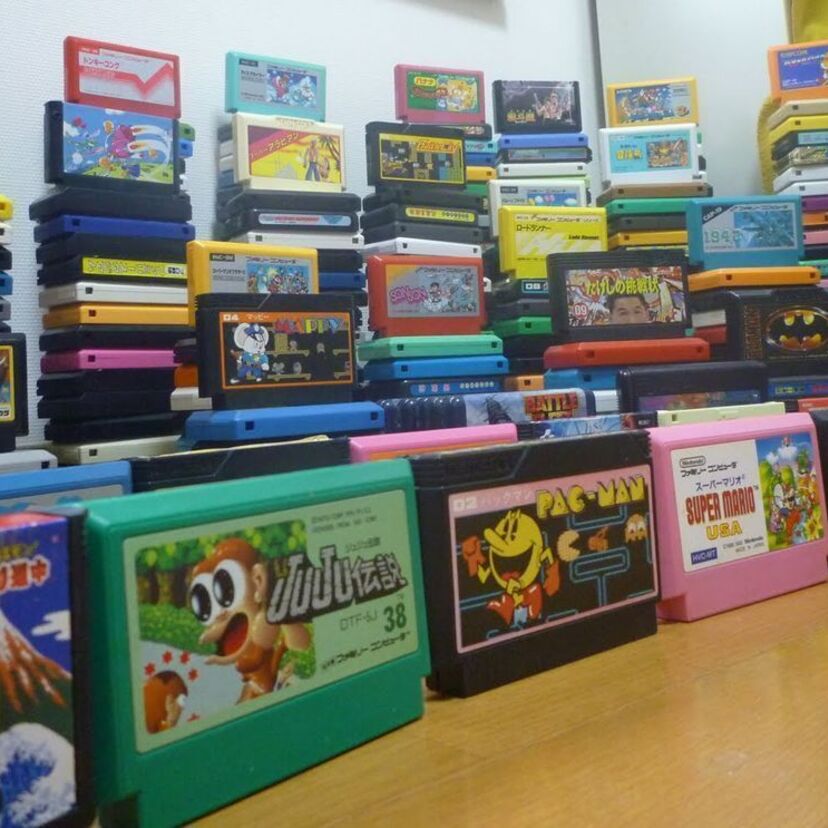 【ファミコンゲームのカセット形状】メーカーごとに形状が異なるファミコンカセット、その特徴を振り返る。