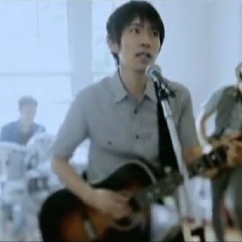 スピッツの楽曲はなぜノスタルジックなテイストに包まれているんだろう。