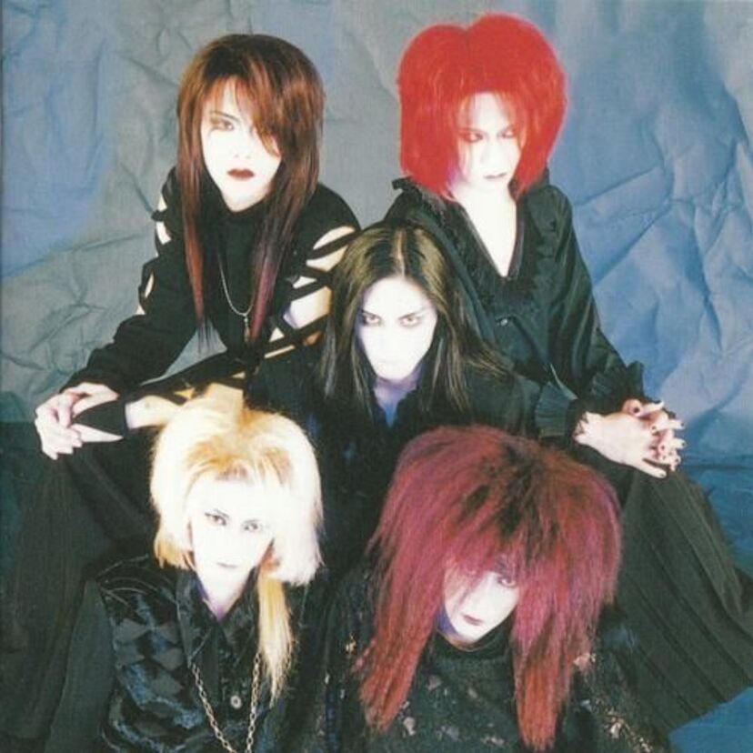 耽美系ビジュアルロックバンド『ROUAGE』に迫る