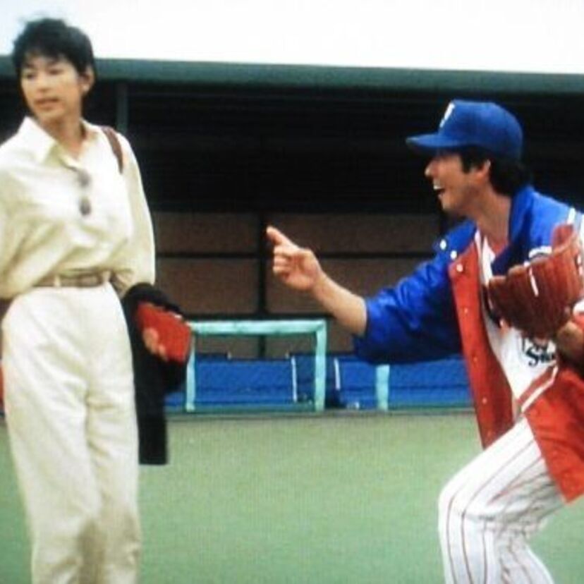 映画「ヒーローインタビュー」 鈴木保奈美がずぶ濡れ！真田広之が泥だらけ！記者と二軍選手の恋のキャッチボールが描かれた！