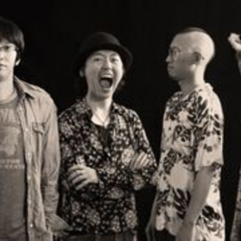 【三日月ジョン】なにわの４畳半ロックを聴け！イカしたエンターテナー！伝説のサイドステップを踏もう！