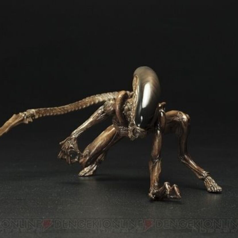 1992年公開「エイリアン3」の"ドッグエイリアン"がフィギュア化！黒光りする光沢や筋肉質な脚を精密に再現！