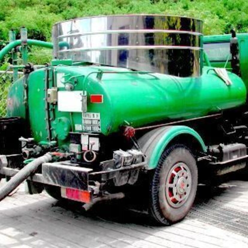 ミキサー車、バキュームカー、宮型霊柩車・・・そういえば最近見ないな。なぜ?