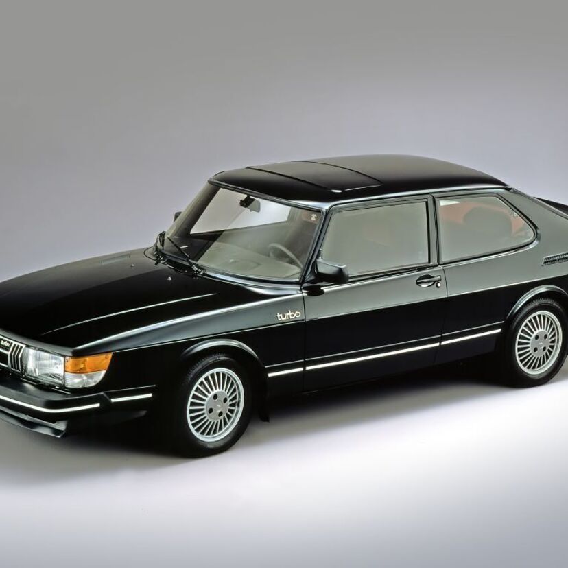 バブル期に人気を博した北欧の名車「サーブ(SAAB)」が70年の歴史に幕を閉じる