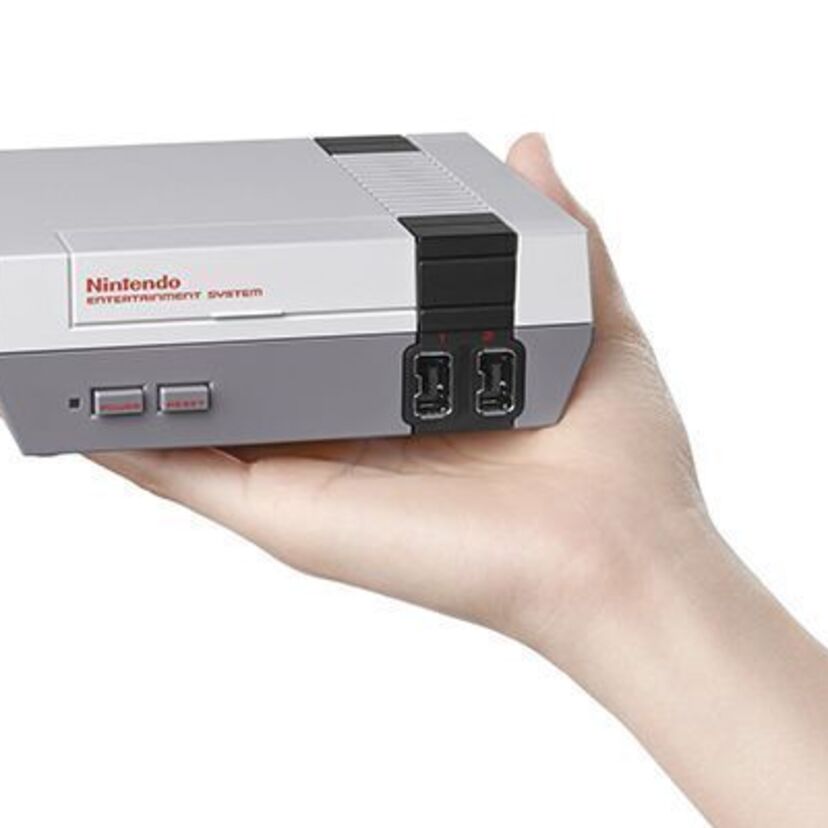 海外版ファミコン「NES」が手のひらサイズになって発売へ！
