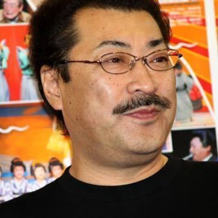 「桑マン」こと桑野信義はお笑いタレントとミュージシャンの二刀流！！