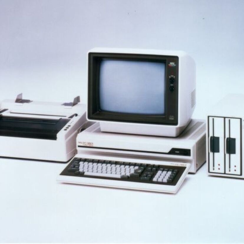 1982年発売のNEC「キューハチ」ことPC-9801とPC-100が重要科学技術史資料に登録！