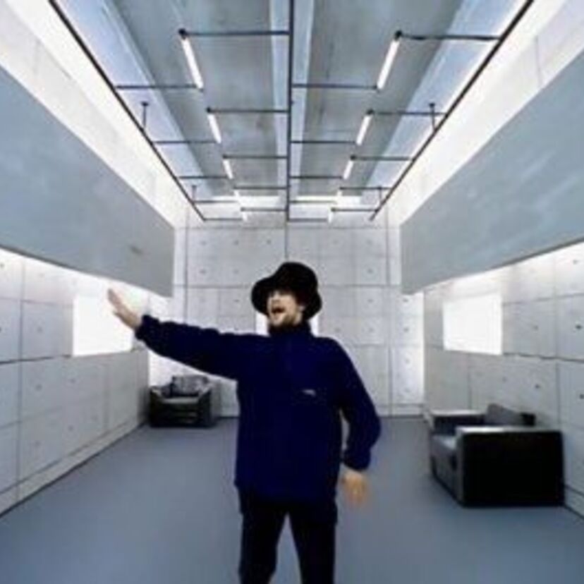Jamiroquai『Virtual Insanity』のミュージックビデオを覚えていますか