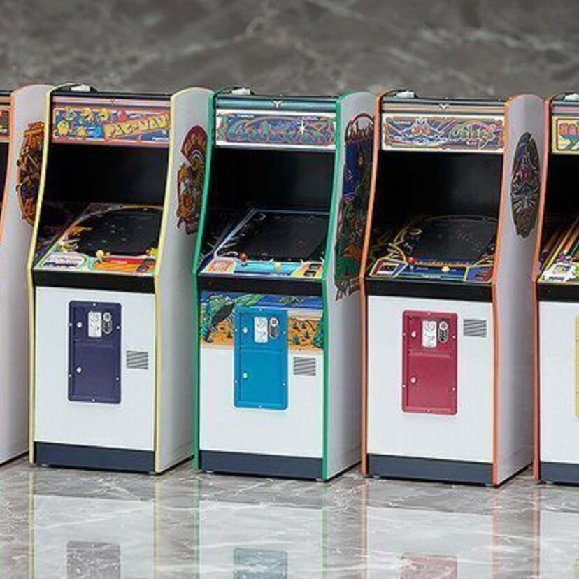 80年代アーケードゲームの名作パックマンやギャラガ等が、1/12スケールのミニチュアで蘇る！
