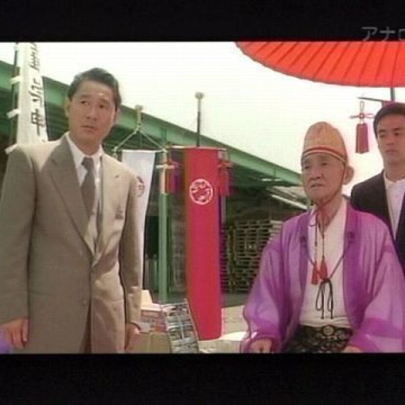 ビートたけし原作の映画『教祖誕生』 インチキ教祖を祭り上げ、金儲け！