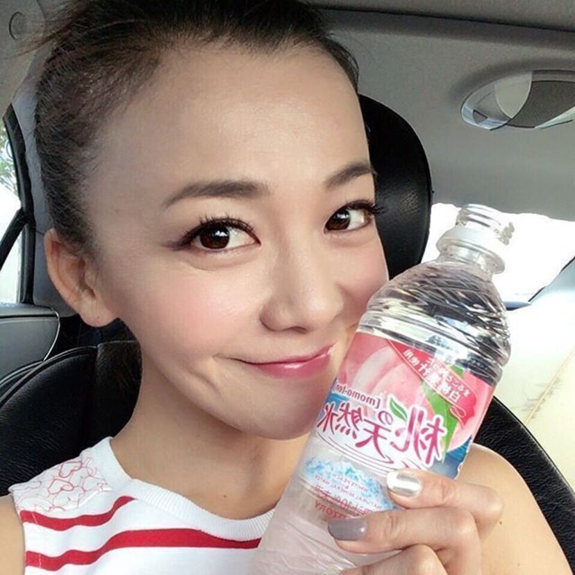 ヒューヒュー！華原朋美と桃の天然水との久々の”共演”がInstagramで実現！懐かしいの声が殺到！