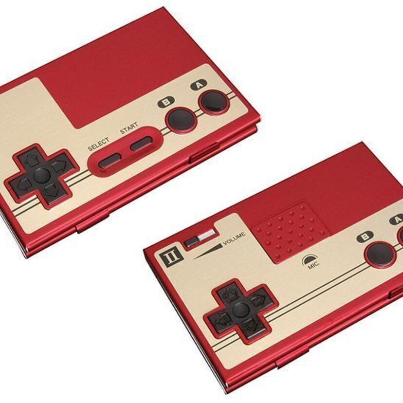 ファミコンのコントローラ型名刺ケースが登場!アミューズメント施設で11月下旬に投入予定!!