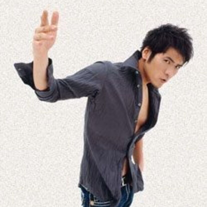 【肩幅が異常】チョコモナカジャンボは東京湾を泳いでデビュー