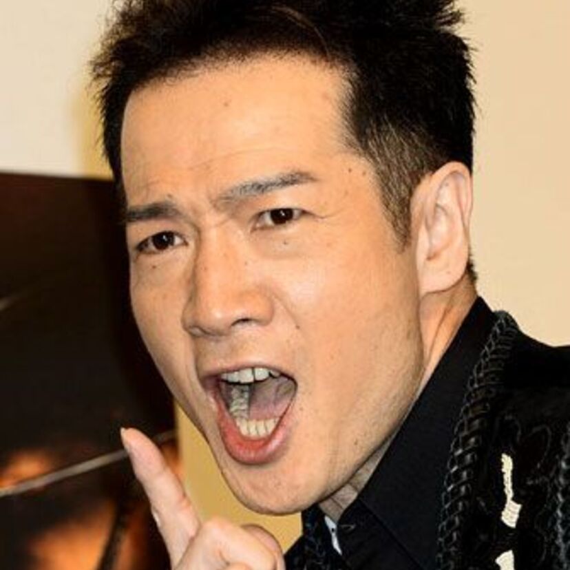 【田原俊彦】栄光と挫折、年齢詐称など芸能界の光と闇を知る男。俺はビッグだ！発言が招いた騒動と事務所との確執、果たしてその真実は？！